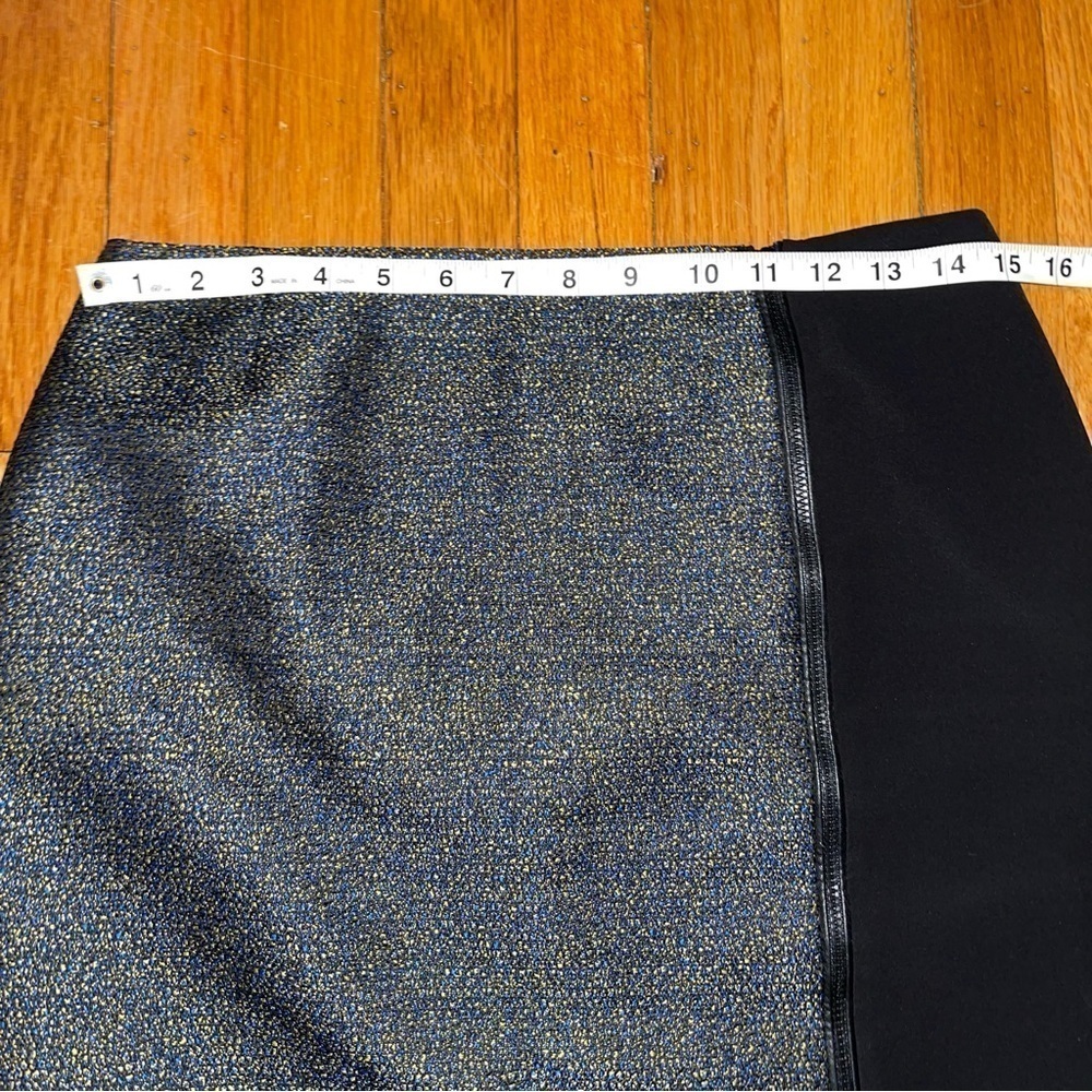 Lafayette 148 Skirt - Picture 3 of 9